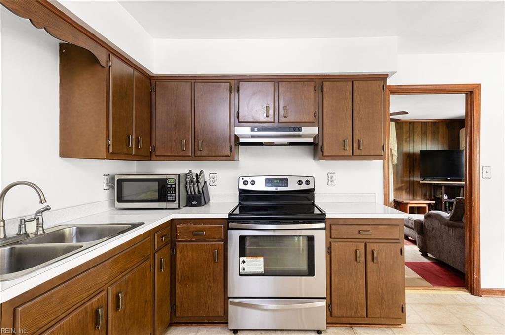 3939 Omohundro AVE