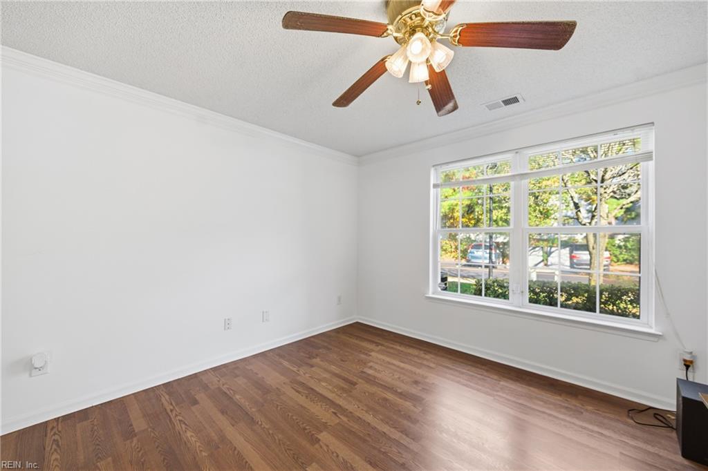 2463 Old Greenbrier RD 1