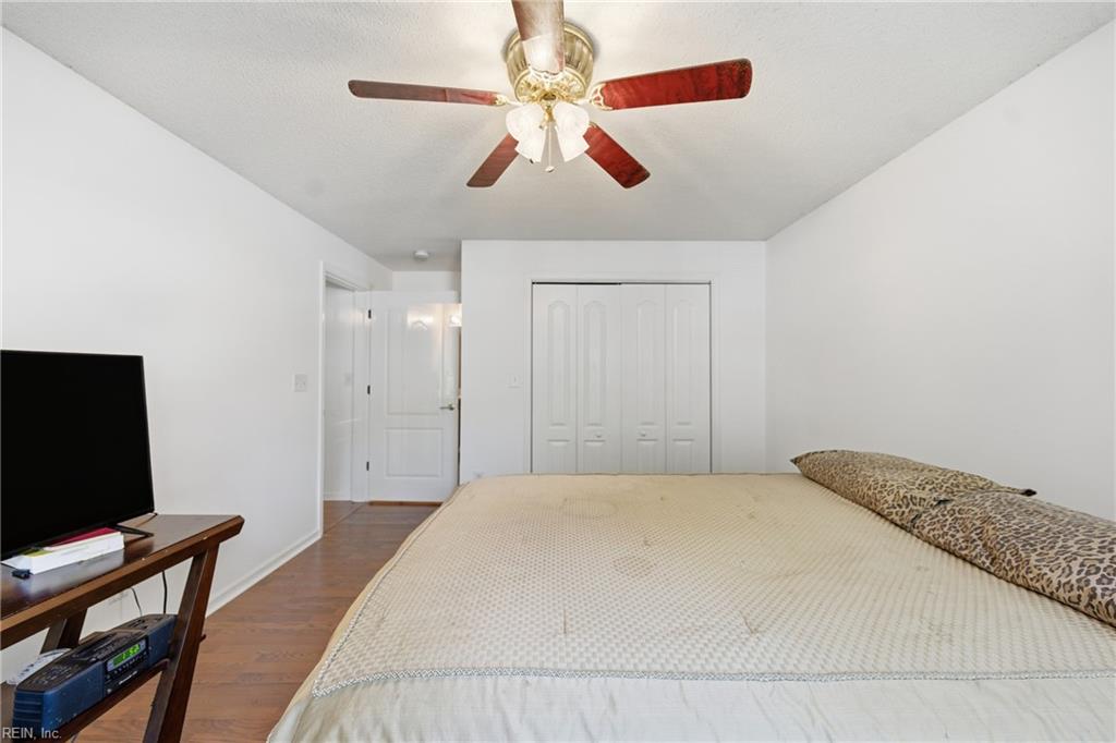 2463 Old Greenbrier RD 1