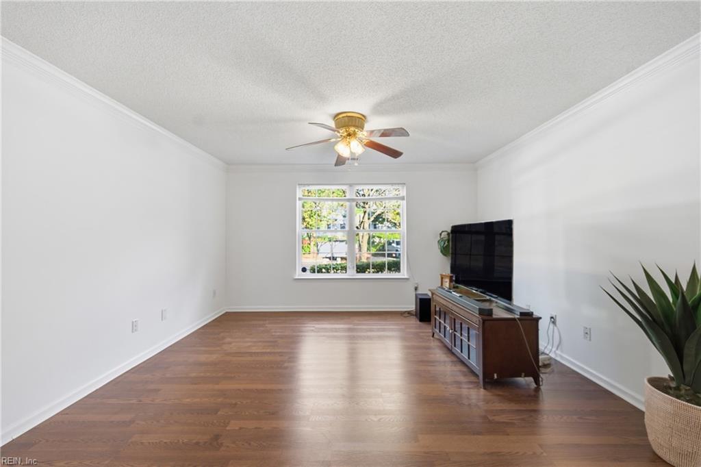 2463 Old Greenbrier RD 1