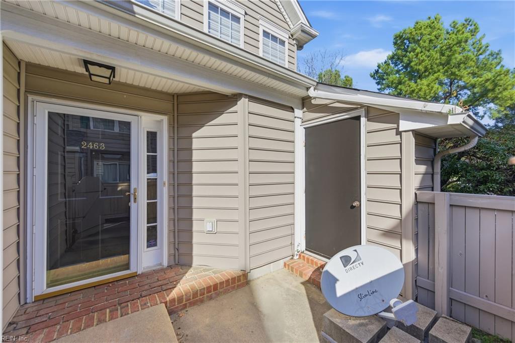 2463 Old Greenbrier RD 1