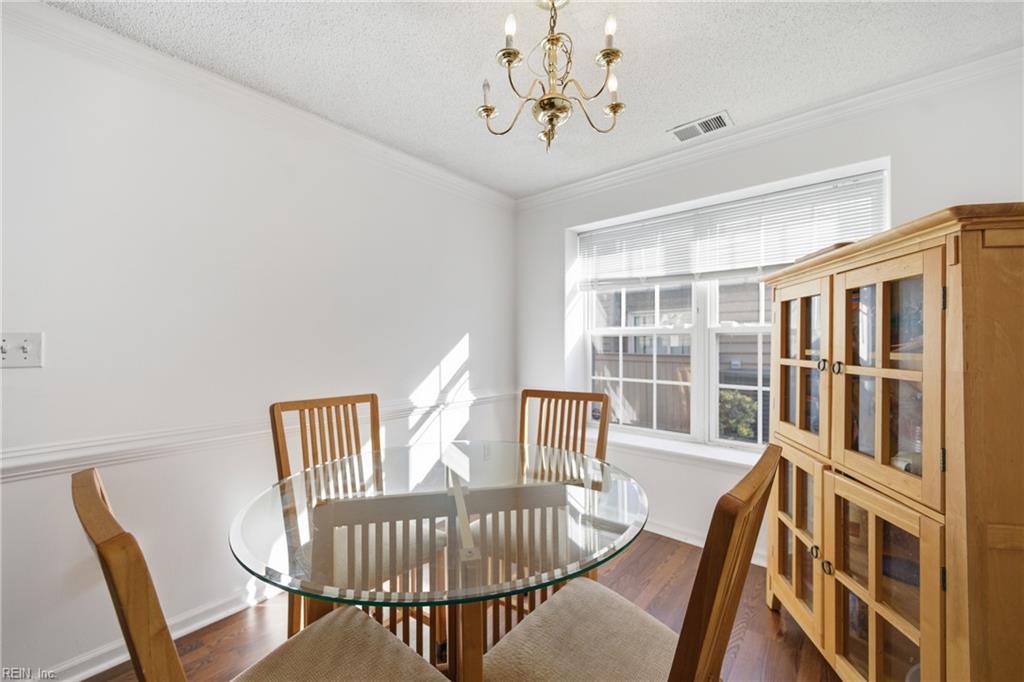 2463 Old Greenbrier RD 1