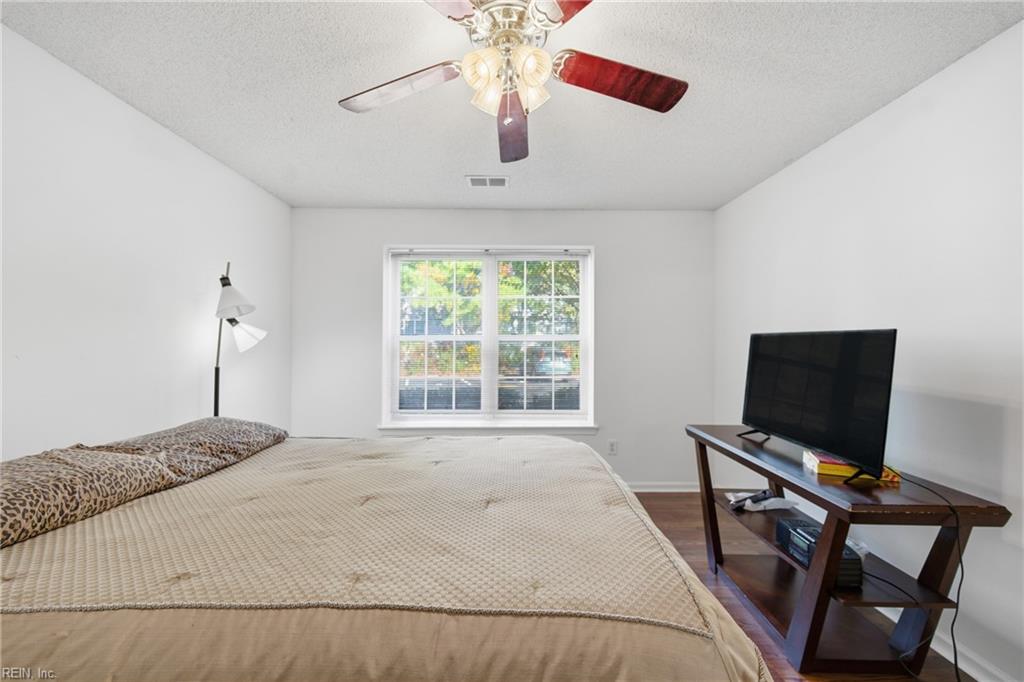 2463 Old Greenbrier RD 1