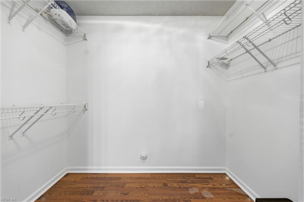 2463 Old Greenbrier RD 1