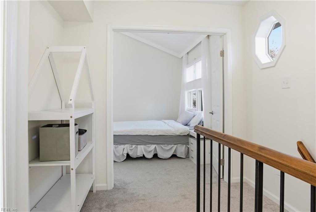 232 Prince Edward WAY