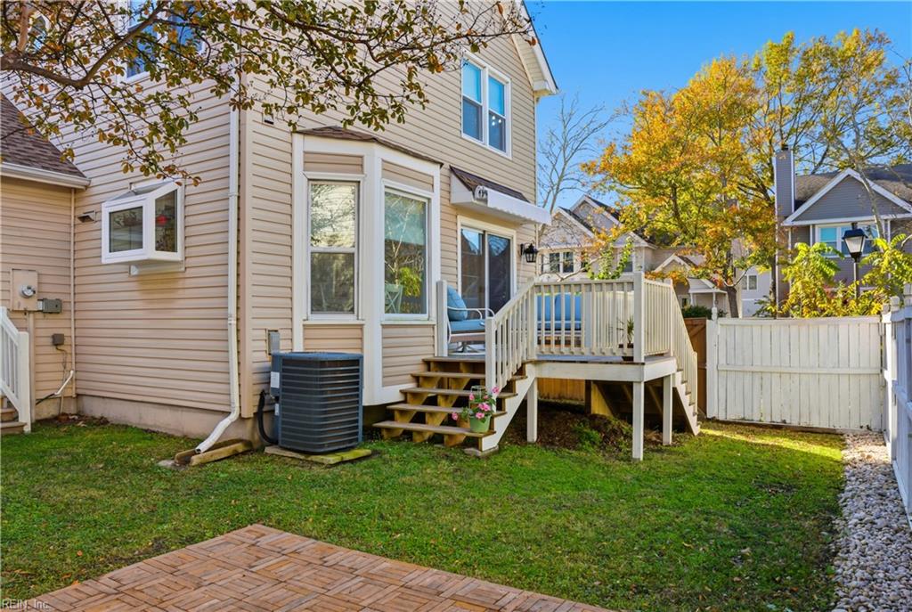 232 Prince Edward WAY