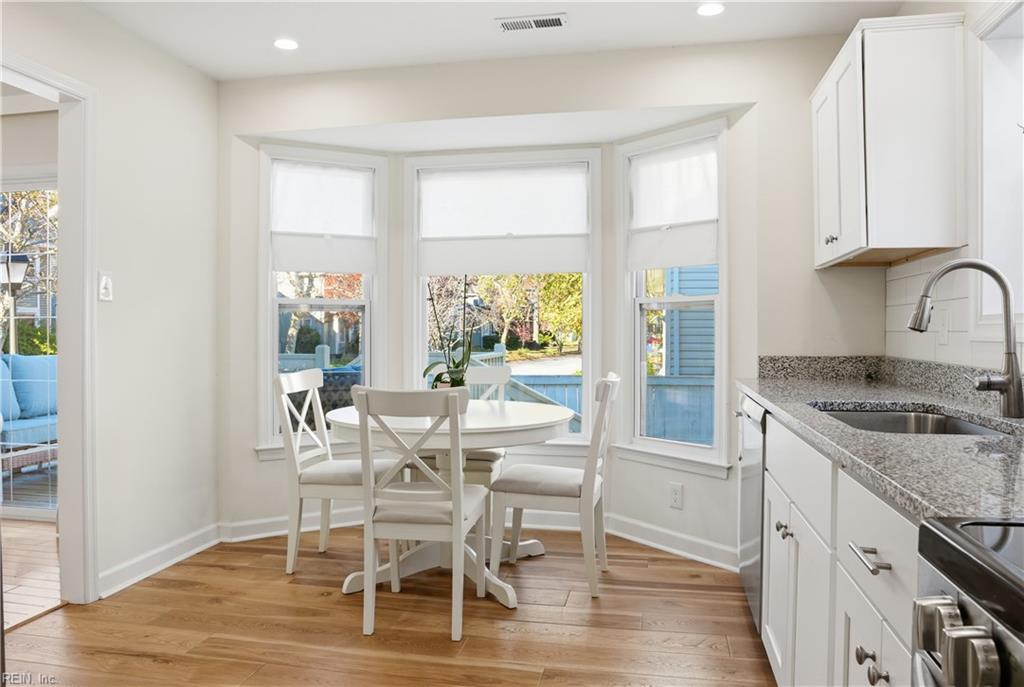 232 Prince Edward WAY