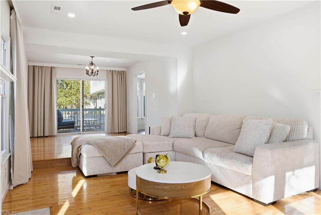 232 Prince Edward WAY