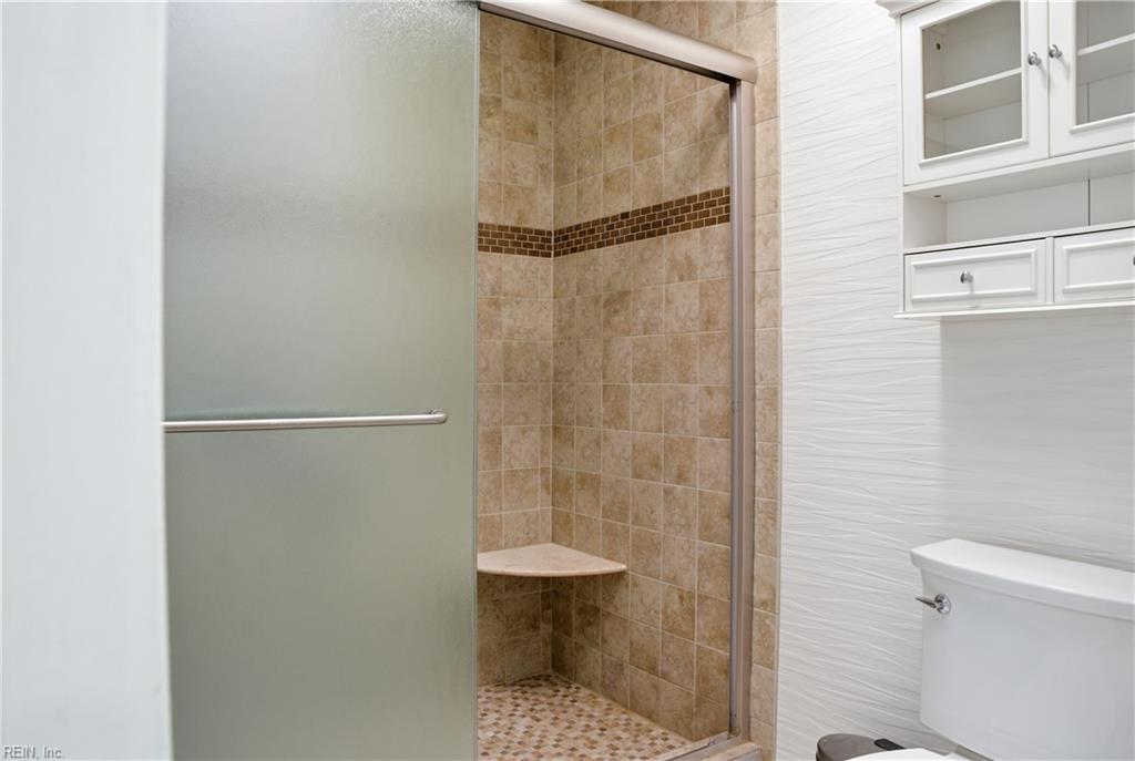 232 Prince Edward WAY