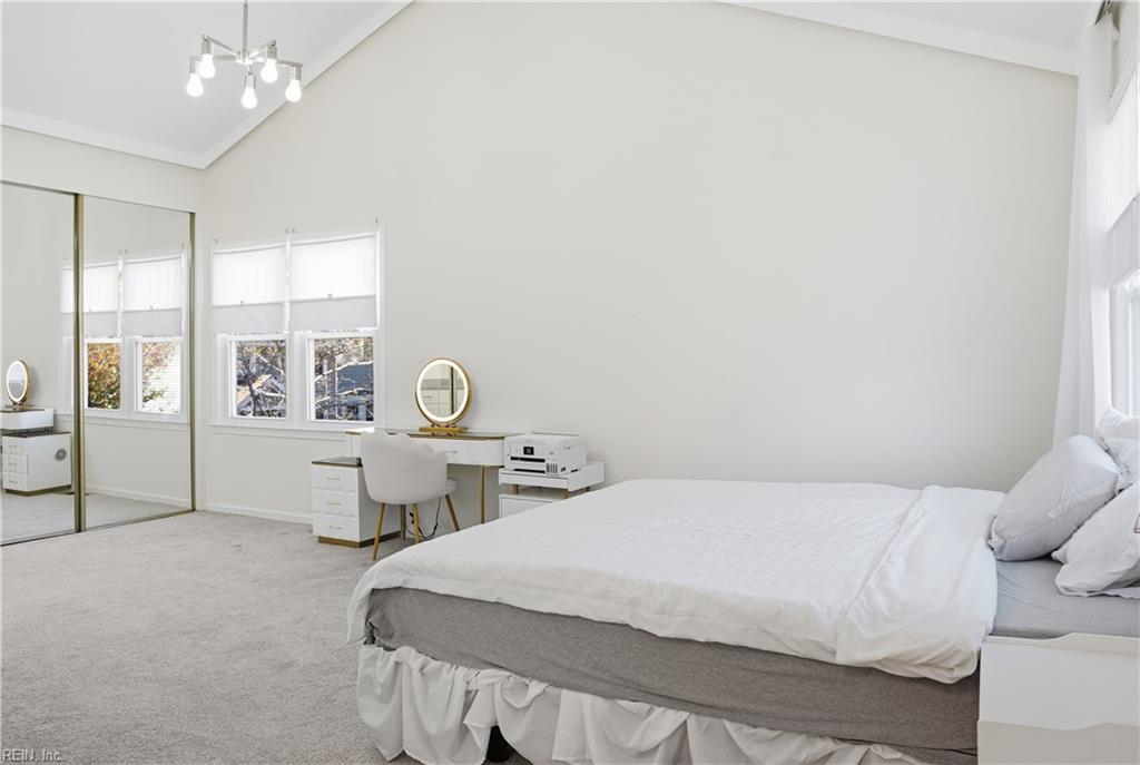 232 Prince Edward WAY