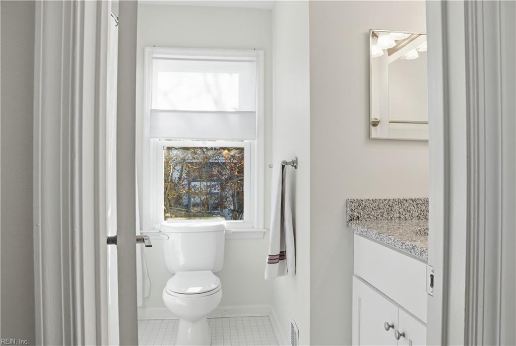 232 Prince Edward WAY