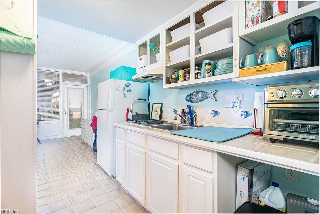 4005 Atlantic AVE 101