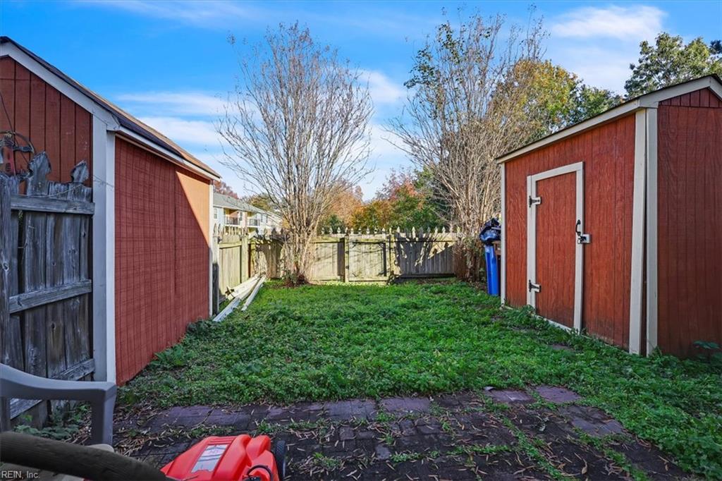 929 Still Harbor Circle CIR