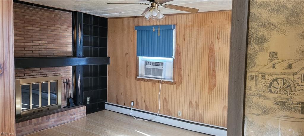 3772 Larkin Street ST