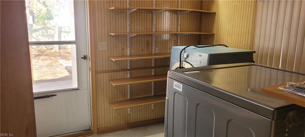 3772 Larkin Street ST