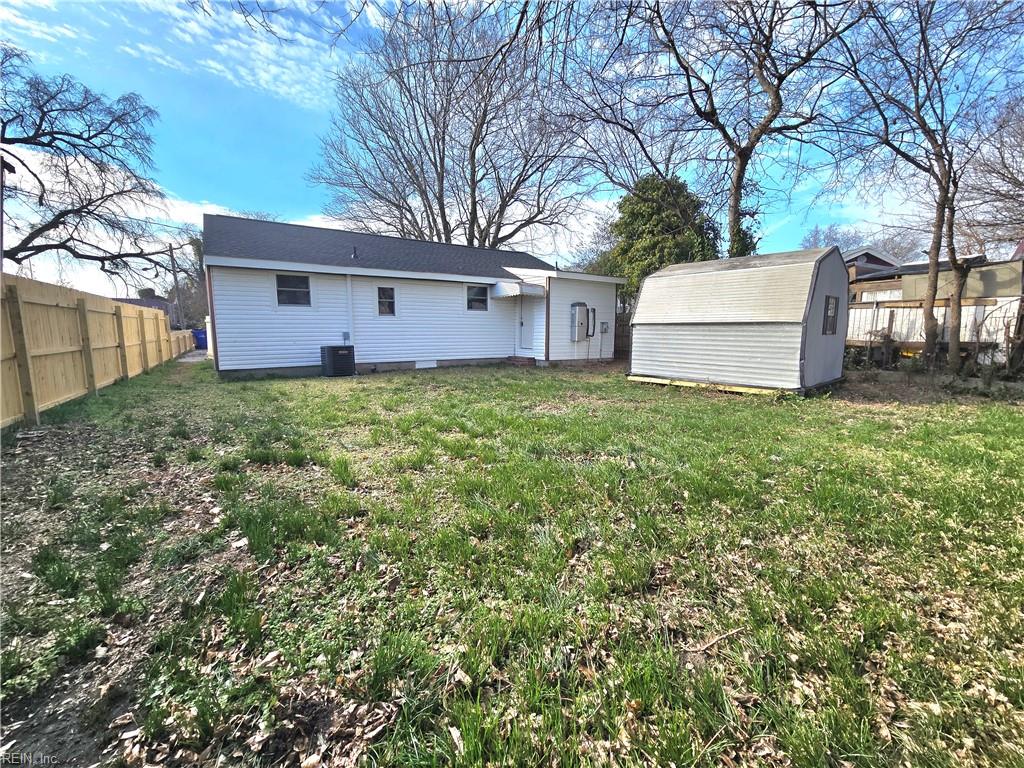 2803 Nashville AVE