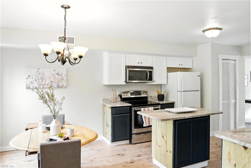 121 Windsor Pines WAY J