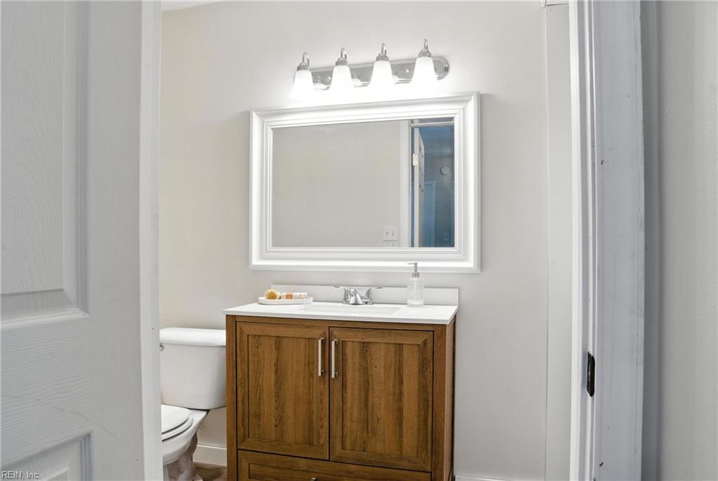 121 Windsor Pines WAY J