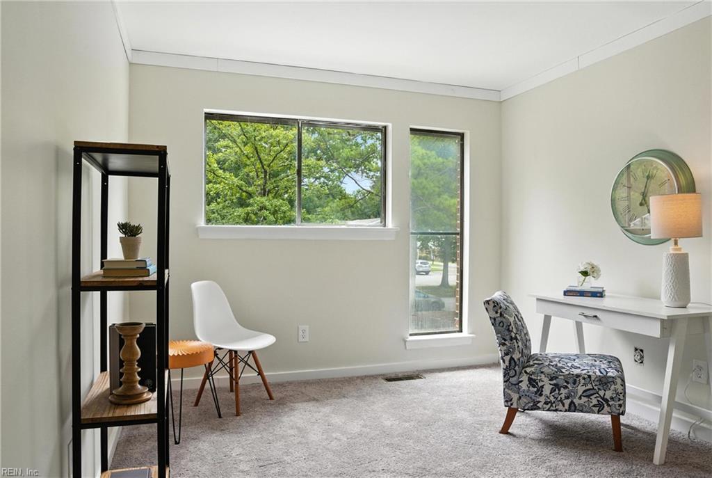 121 Windsor Pines WAY J