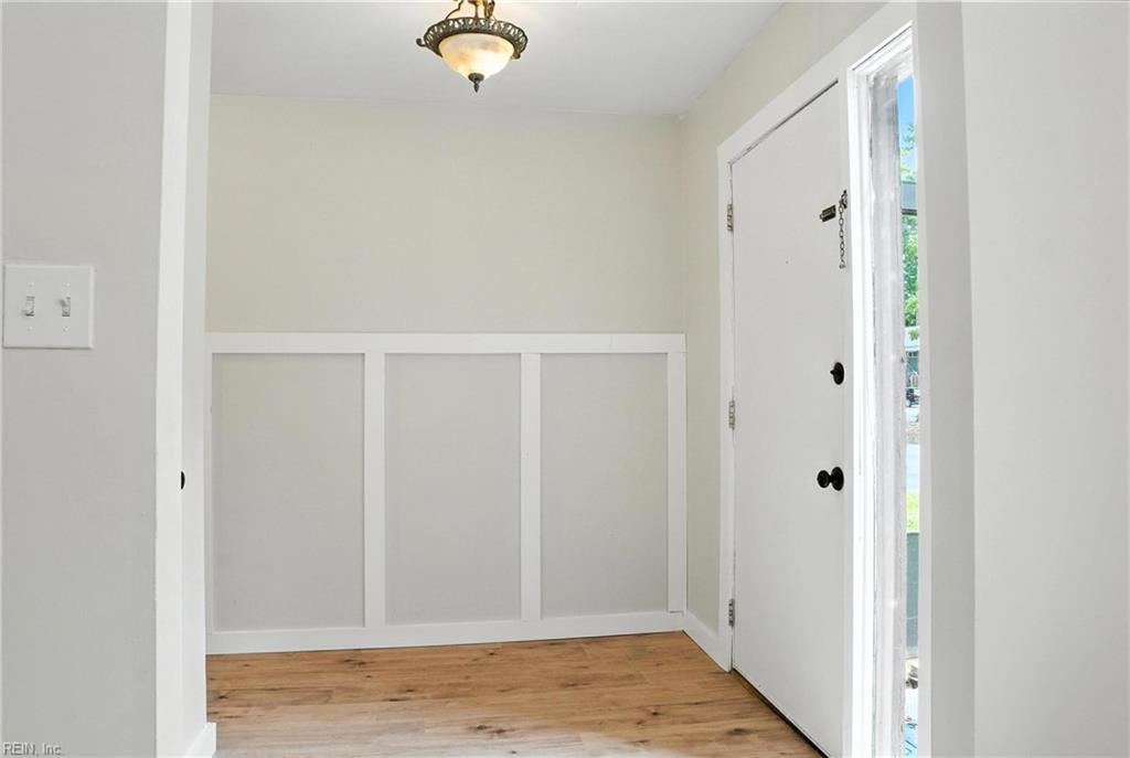 121 Windsor Pines WAY J