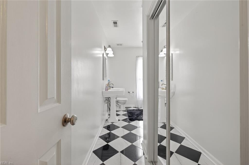 600 Ocean View AVE W #C