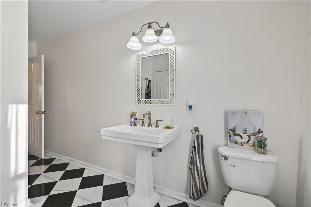 600 Ocean View AVE W #C