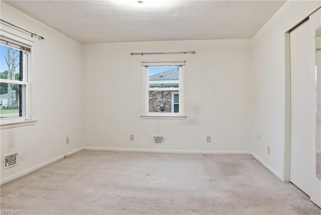 4716 Thoroughgood DR