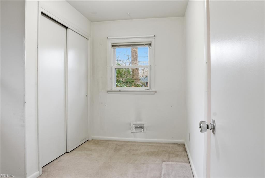 4716 Thoroughgood DR