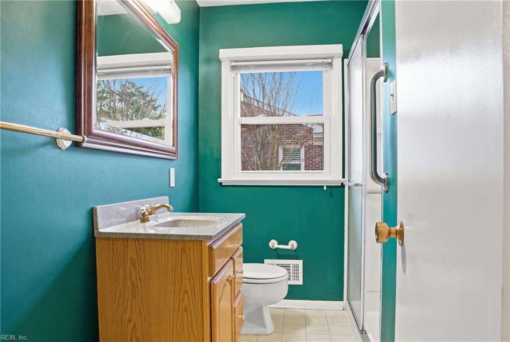 4716 Thoroughgood DR