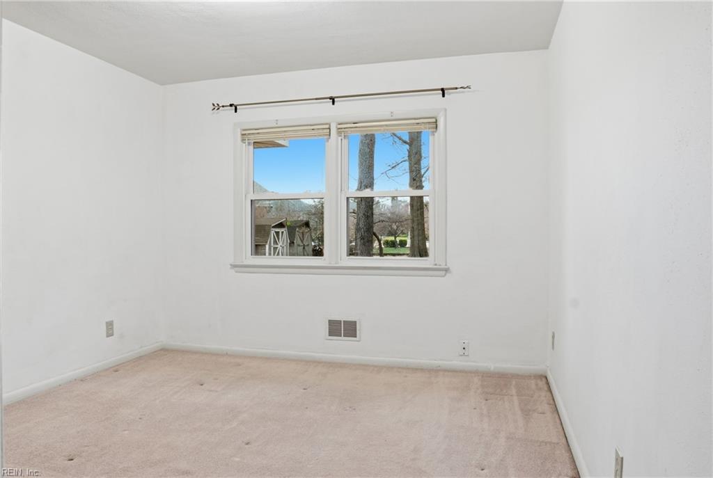 4716 Thoroughgood DR