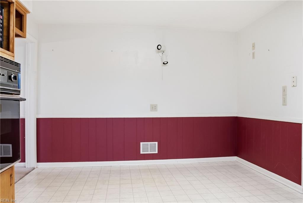 4716 Thoroughgood DR