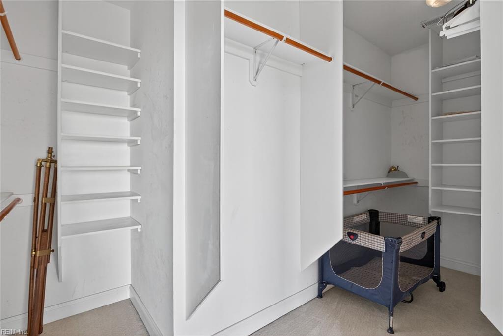 1442 W Ocean View AVE