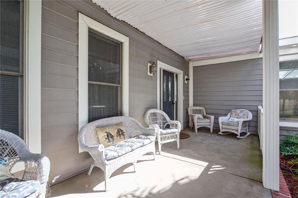 1442 W Ocean View AVE