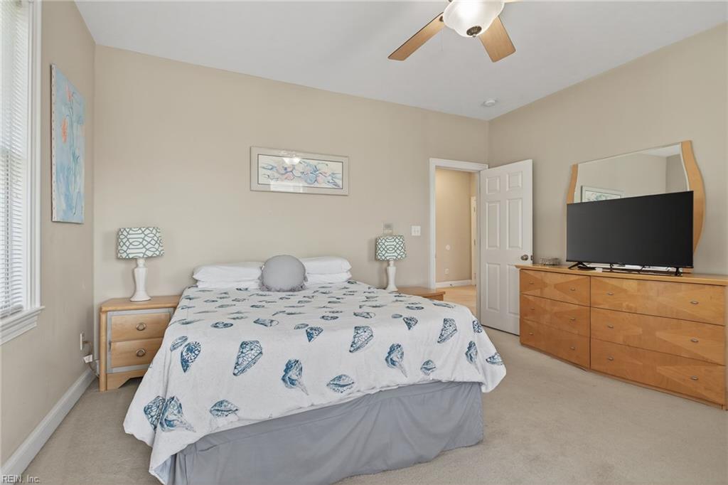 1442 W Ocean View AVE