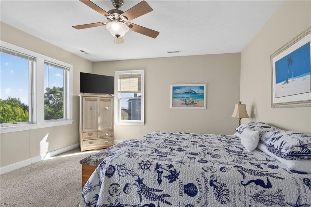 1442 W Ocean View AVE