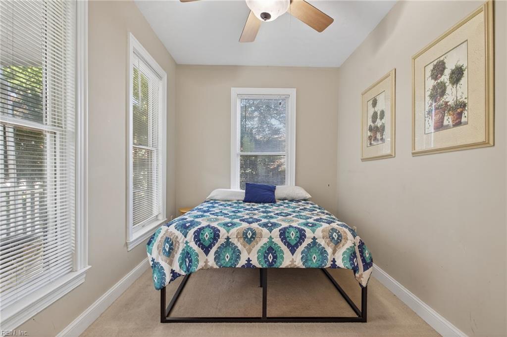 1442 W Ocean View AVE