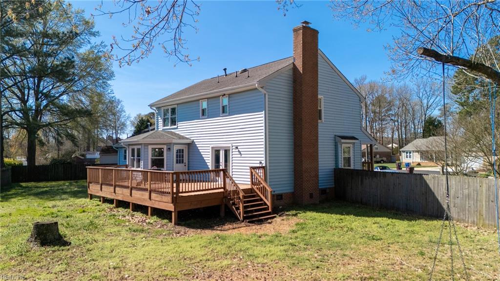 627 Emerald CT