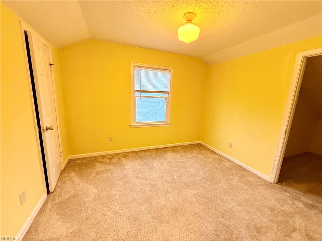 1309 Smyrna CIR