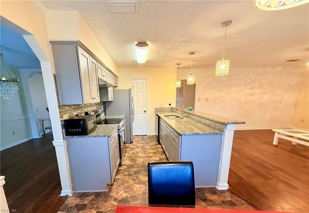 1309 Smyrna CIR