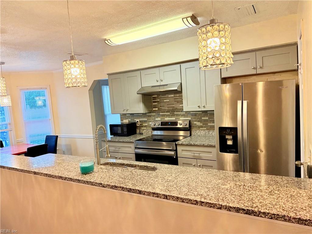 1309 Smyrna CIR