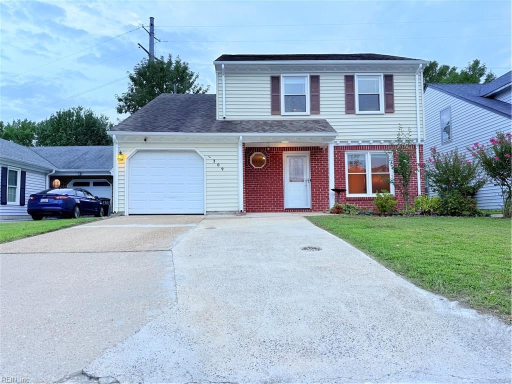 1309 Smyrna CIR
