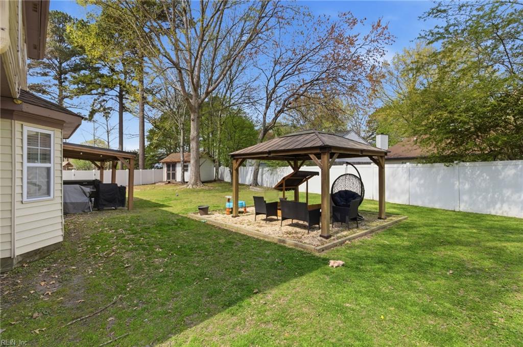 902 Copley CT