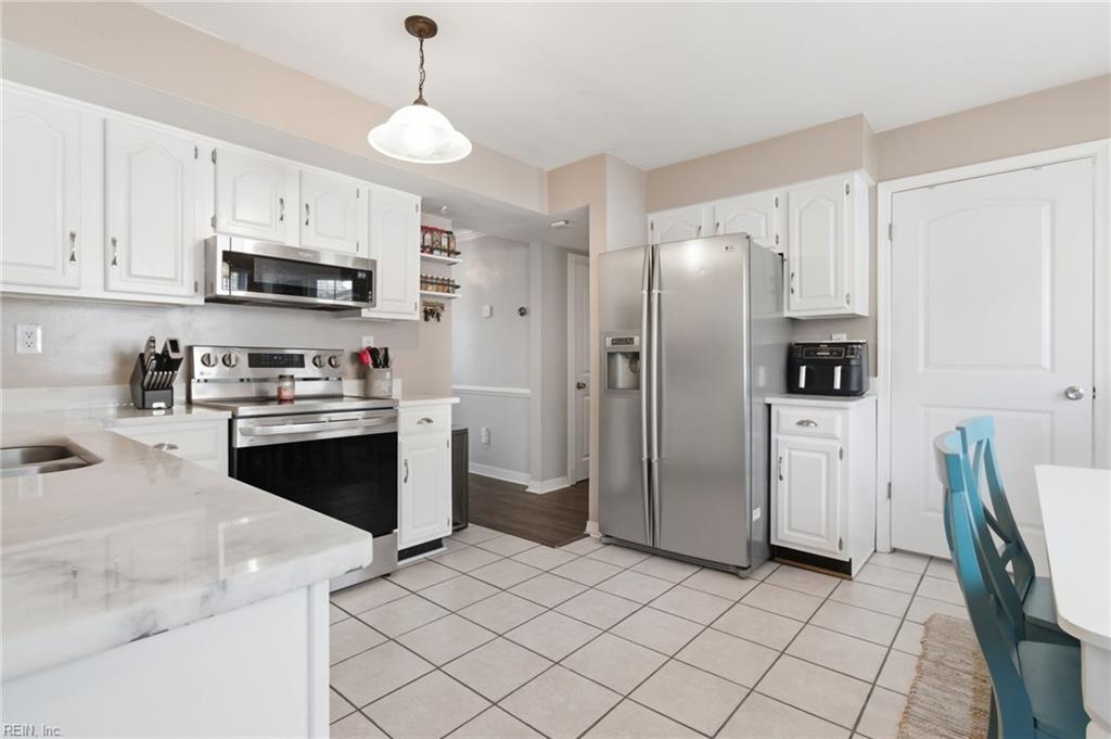 902 Copley CT