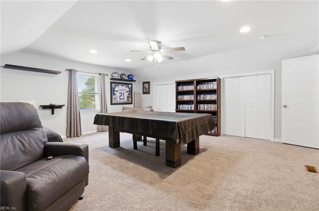 902 Copley CT