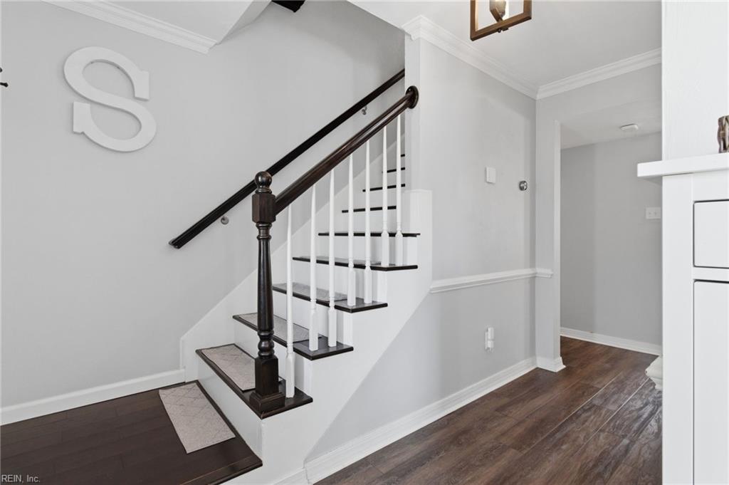 902 Copley CT