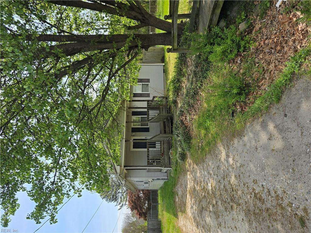 320 Hicks Ave AVE