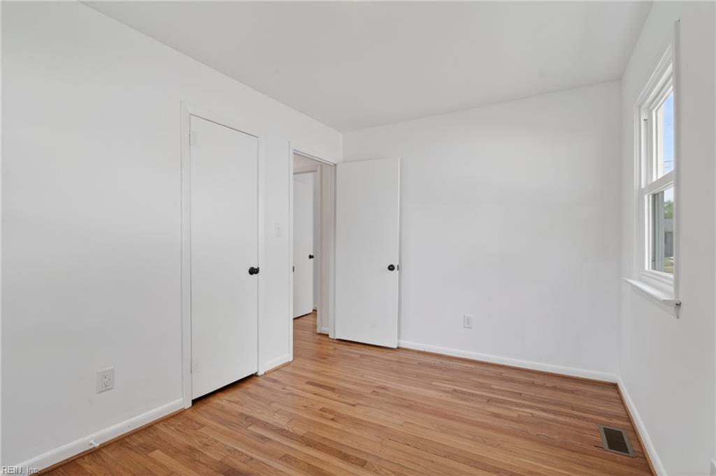 8506 Orcutt AVE
