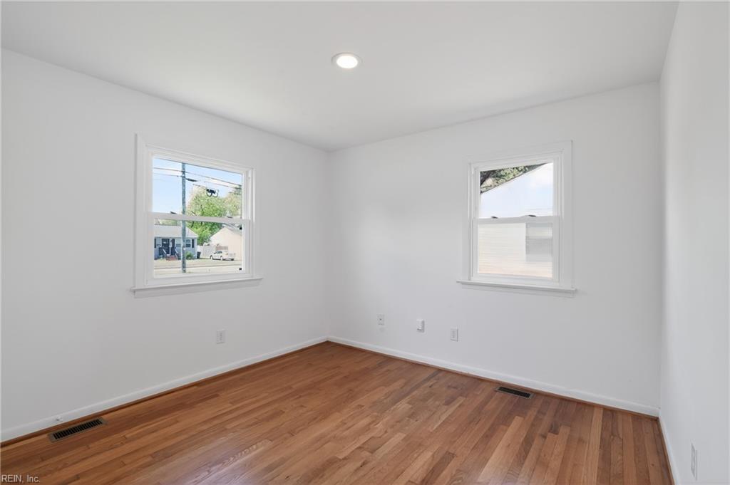 8506 Orcutt AVE