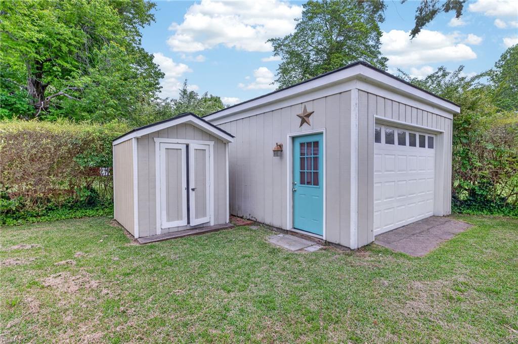 3516 Heutte DR