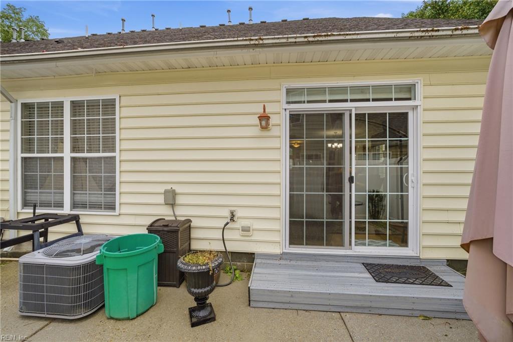 909 Becontree CT